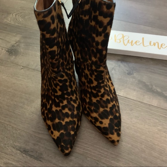 Tory Burch Lila Leopard Calf Hair Booties NWOT - Picture 3 of 7